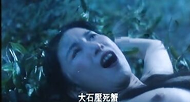 నల్లటి జుట్టు గల స్త్రీని పెద్ద tits తో షవర్ లో masturbates మరియు అనుమతిస్తుంది. తెలుగు సెక్స్ వీడియోస్ ఫ్రీ ఆమె, ఒక పురుషాంగము వంటి పరికరము