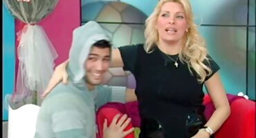 అమ్మాయి సెక్స్ వీడియోస్ కావాలి తెలుగు లో ఒక మనిషి పీల్చే మరియు గాడిద ఫక్ వచ్చింది