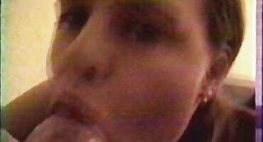 సన్నని నడుము తో అందం తెలుగు ఓల్డ్ సెక్స్ వీడియోస్ ఒక యువ వ్యక్తి యొక్క పూకు వినోదం