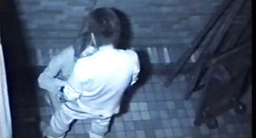 నూనె తో అందమైన పడుచుపిల్ల దువ్వెన మనిషి తెలుగు సెక్స్ వీడియోస్ కమింగ్ యోని లోకి పిస్టన్ నడిపాడు