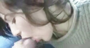 బ్లోన్దేస్ తీపి లెస్బియన్ ముద్దులతో ప్రతి ఇతర ఆకర్షణీయమైన ప్రేమ వీడియో సెక్స్ వీడియోస్