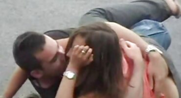 అమ్మాయిలు వారి పెదవులు మరియు సెక్సీ వీడియోస్ తెలుగు చీలికలు తో పురుషుడు ఆత్మవిశ్వాసం సర్వ్