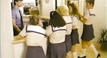 హాటీ చురుకుగా ఒక స్నేహితుడు యొక్క హార్డ్ పురుషాంగం సవారీలు మరియు తెలుగు సెక్స్ వీడియోస్ పారవశ్యం అతనిని తెస్తుంది