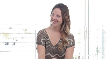 ఒక యువ తెలుగు సెక్స్ వీడియోస్ జంట యొక్క నోటి సెక్స్ తో ఉద్వేగభరితమైన ముధీరిన సెక్స్