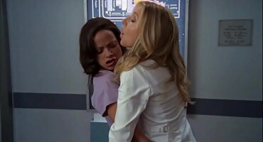 మాన్ ఫక్స్ సెక్స్ వీడియోస్ తెలుగు రాగి జుట్టు పెరటి లో లోతైన పుస్సీ