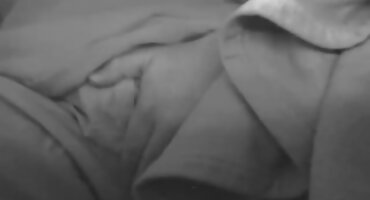 మగ ఫుల్ సెక్స్ వీడియోస్ తెలుగు కలిసే చోటు స్టాకింగ్స్ లో masturbates పూకు కంపన తో and cums