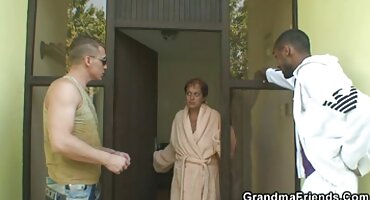 అద్దాలు అందమైన పడుచుపిల్ల సంపూర్ణ ఒక శృంగారమైన సెక్స్ వీడియోస్ తెలుగు ఆత్మవిశ్వాసం స్వారీ తరలించడానికి ఎలా తెలుసు